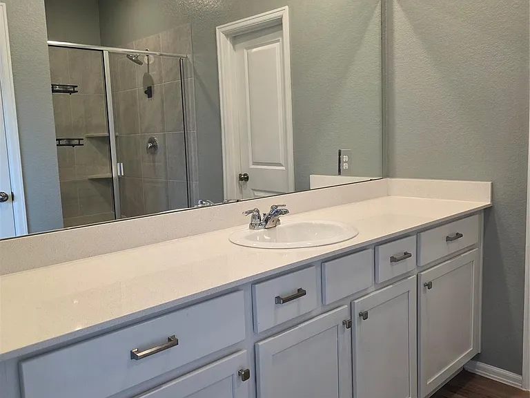 1942 Barrett Gables Dr — Photo 21