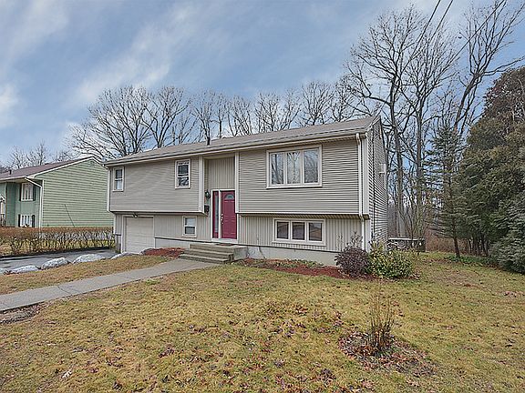 5th image of 6 Birchwood Dr