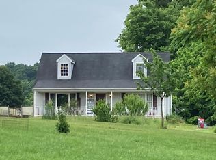 181 Crispin Ln, Falling Waters, WV 25419