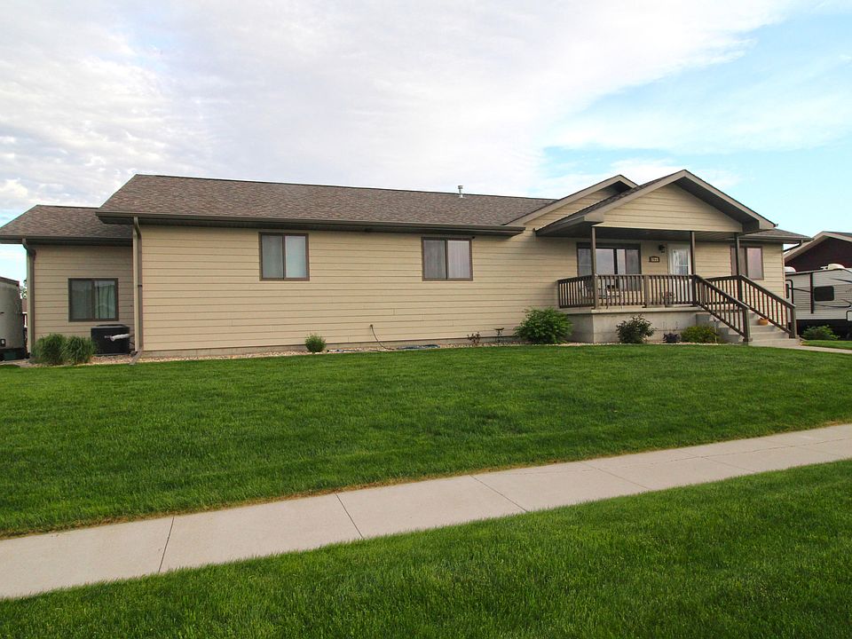 2nd image of 1228 Cherry Dr