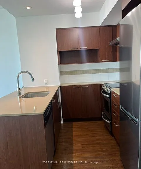 320 Tweedsmuir Ave #1410 — Photo 12
