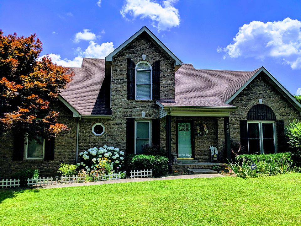 2nd image of 2020 Winsome Ln