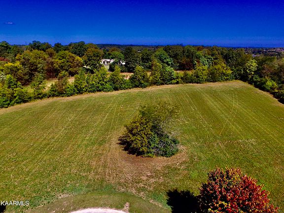 3rd image of Autumn Woods Dr