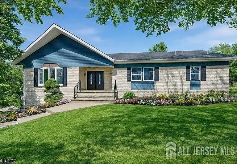 5 Rossi Dr — Photo 1