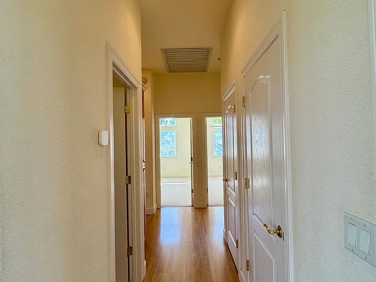 6255 Peacock Way — Photo 17