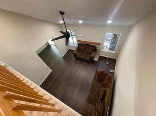 98 Gate House Ln, Edison, NJ 08820