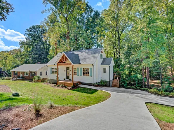 15 Meadow Crest Cir, Greenville, SC 29609