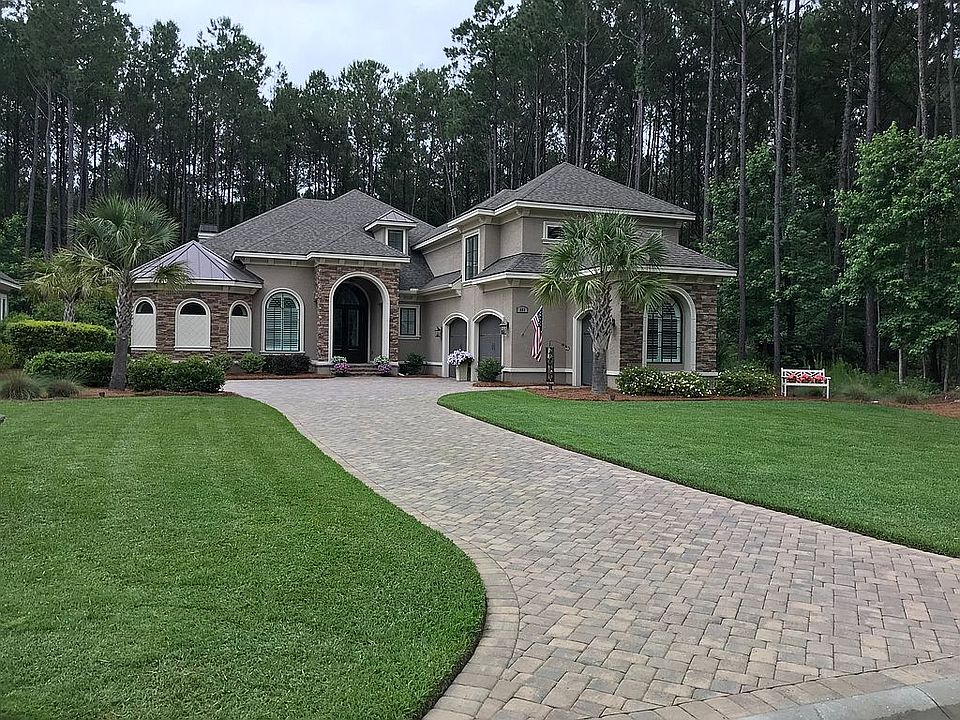 2nd image of 483 Hampton Lake Dr