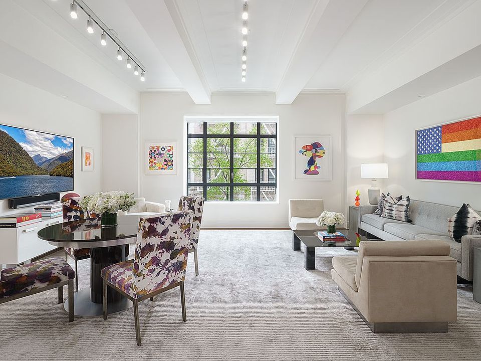 1st image of 140 W 12th St #301