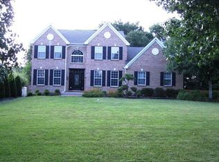 60 Long Meadow Rd, Royersford, PA 19468