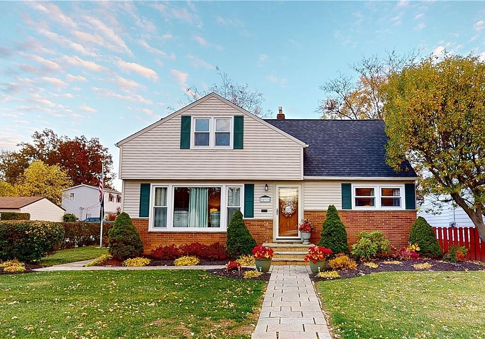 1st image of 30970 Willowick Dr
