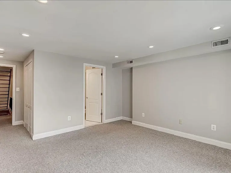 1500 Riverside Ave — Photo 7