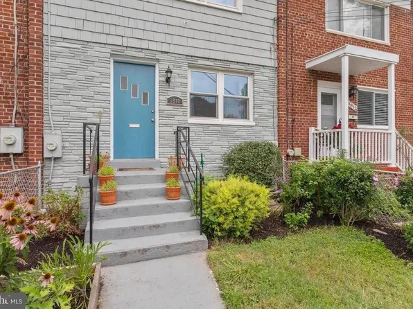 5810 33rd Pl, Hyattsville, MD 20782