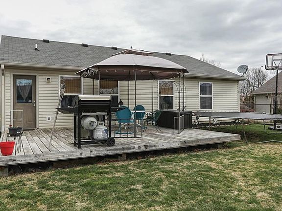 4th image of 11855 Calzia Ln