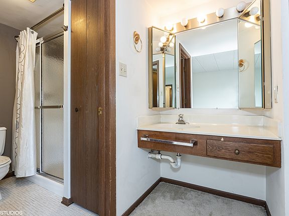 5th image of 5965 Lakeside Pl