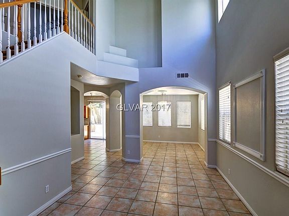 4th image of 9736 Manheim Ln