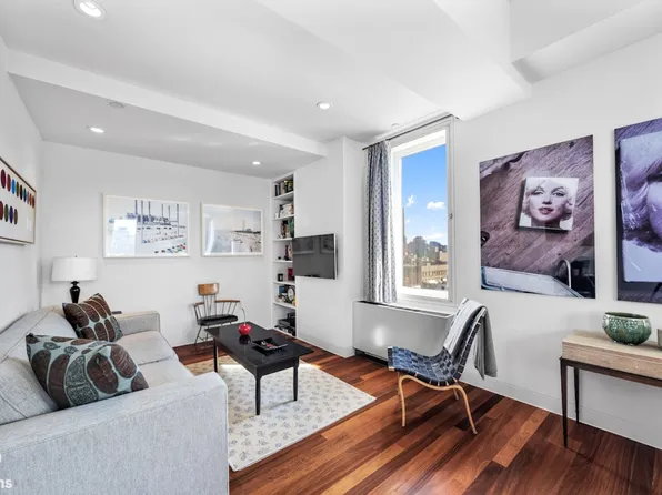 225 Lafayette Street image 3 of 14