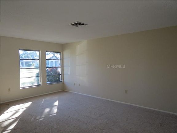 3rd image of 1213 Glendale Cir #904