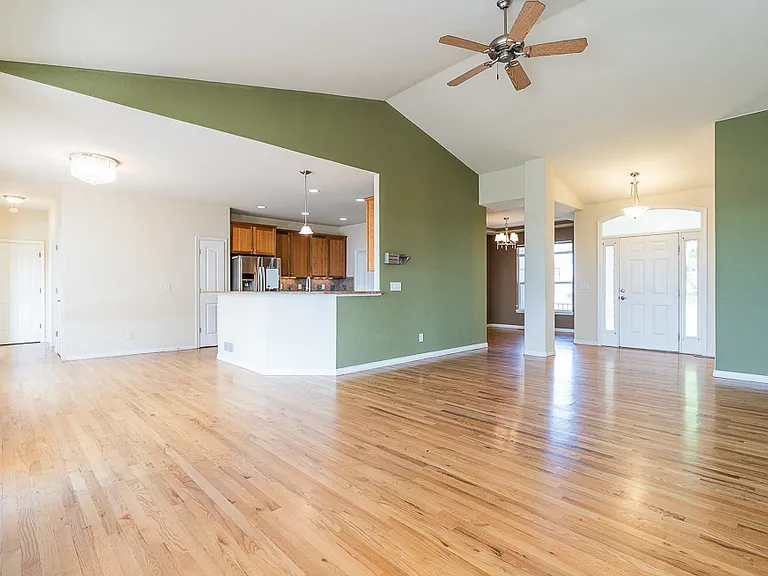4846 Maggie Ct — Photo 9