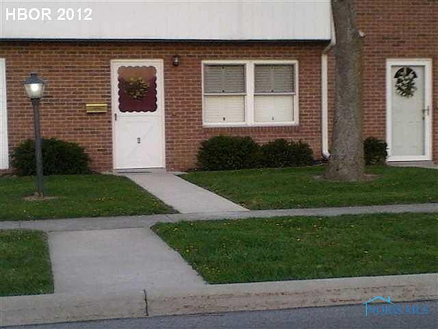 1st image of 1720 Queenswood Dr APT 6
