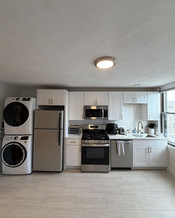 1st image of 192 Athens St #3A