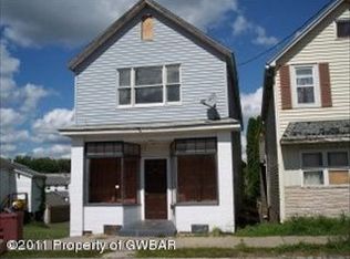 418 Front St, Nanticoke, PA 18634