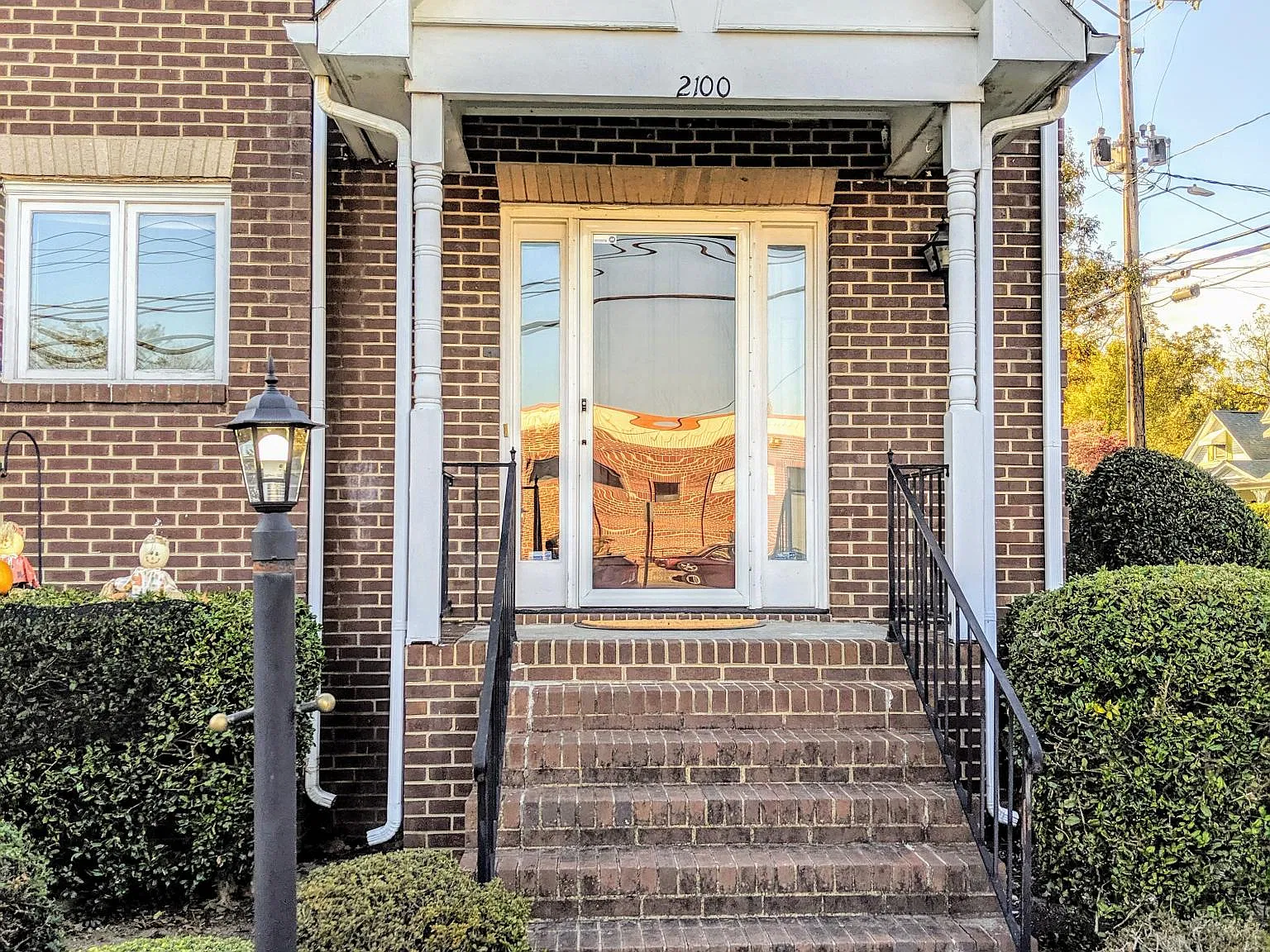 2 bed, 2.5 bath, 1252 sqft, $1,350 — Photo 2