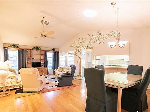 4th image of 668 Linden Dr #338