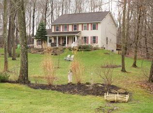 4290 Parkwood Ave, Mantua, OH 44255