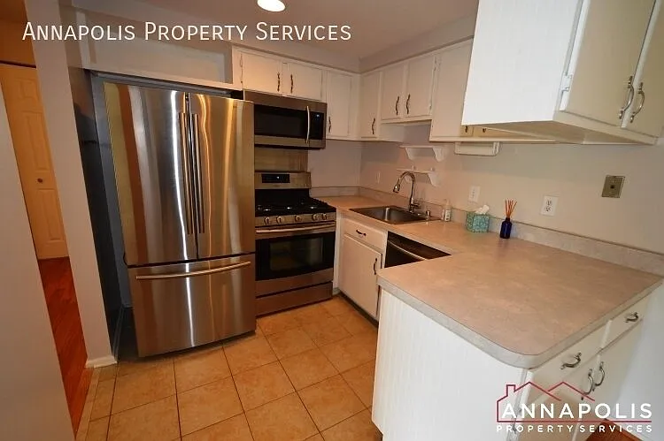 2574 riva rd #17a — Photo 2