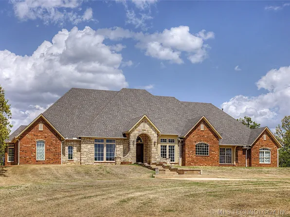 6722 S 45th St E, Muskogee, OK 74403