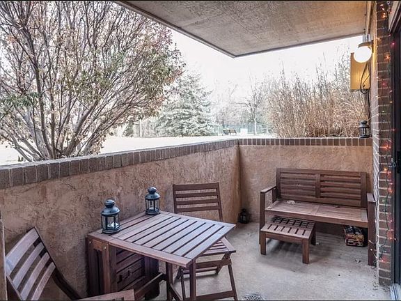 Patio (winter)