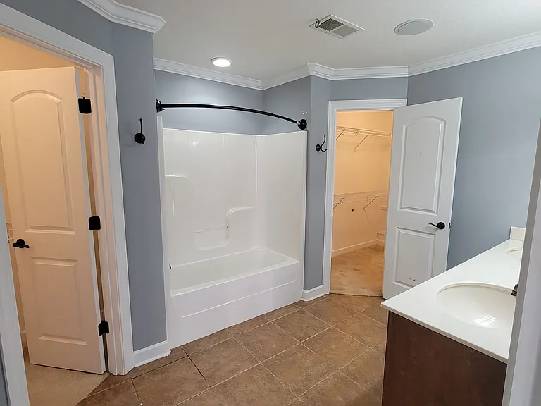 10 Birch Hollow Ln — Photo 7