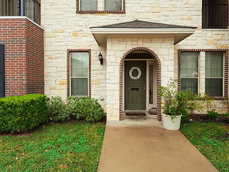 132 Forest Dr — Photo 16