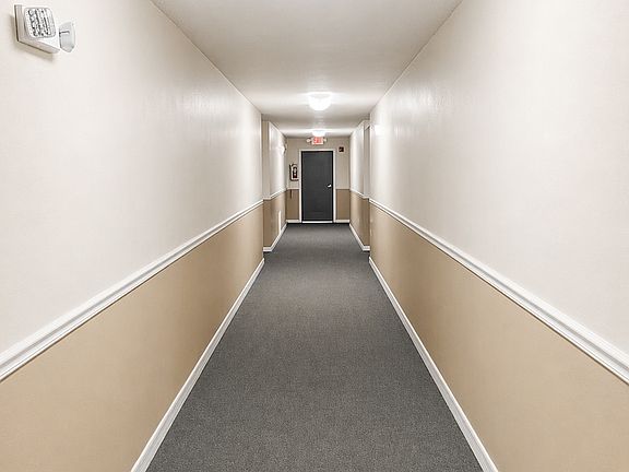 2nd image of 1695 Lee Rd APT C206