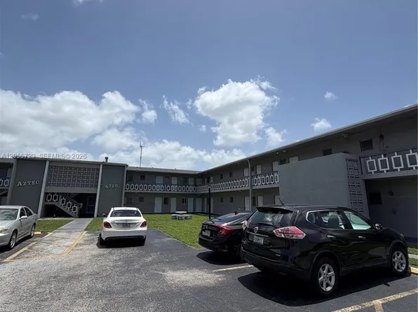 6720 Arbor Dr APT 212, Hollywood, FL 33023