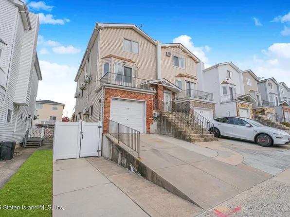 69 Villa Nova St, Staten Island, NY 10314