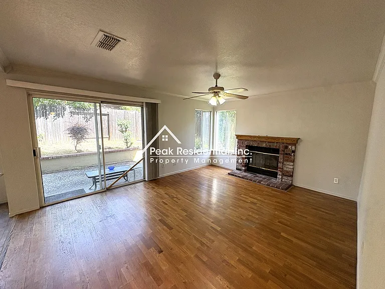 5621 Summit Dr — Photo 8