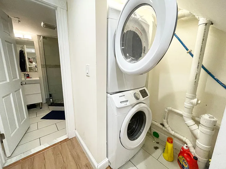 275 Dorchester St — Photo 11