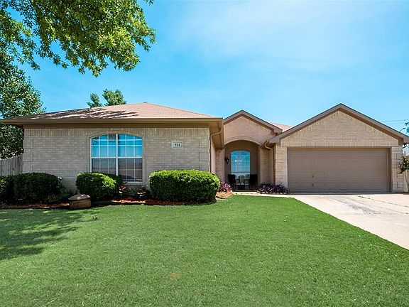 2nd image of 914 Trailview Dr