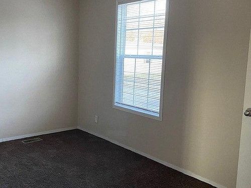 5th image of 5875 Eldee Dr SE