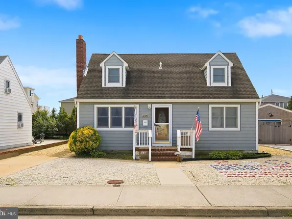 404 Coral St, Beach Haven, NJ 08008