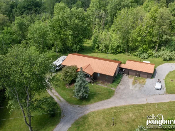 11291 Warner Ave, Grant, MI 49327