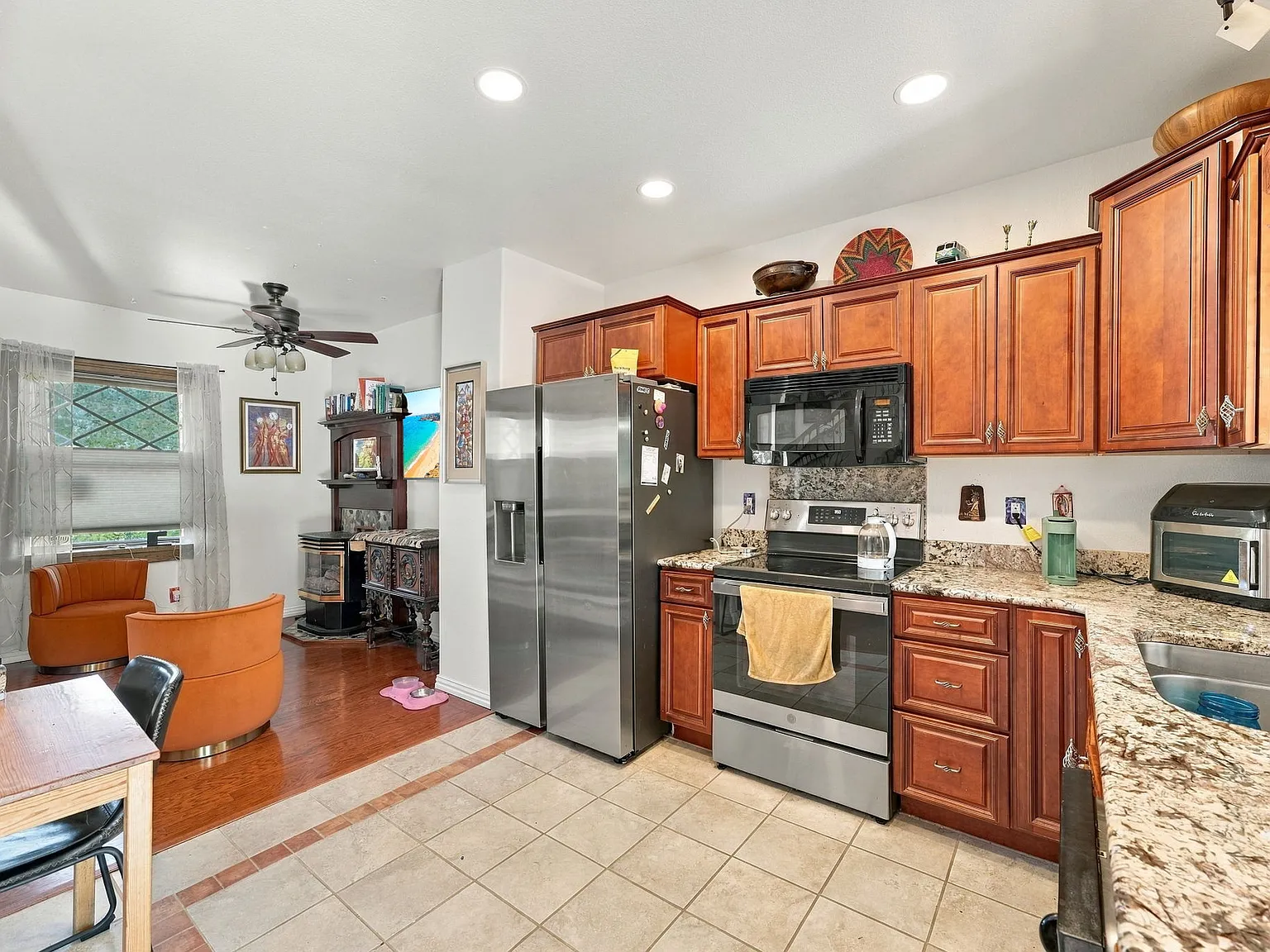 2 bed, 1.5 bath, 1100 sqft, $2,795 — Photo 4