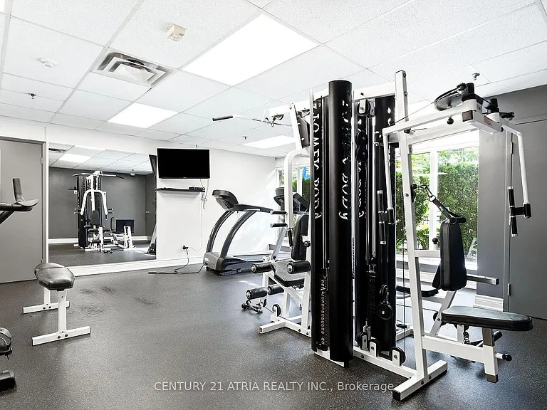 140 Bathurst St #103 — Photo 10