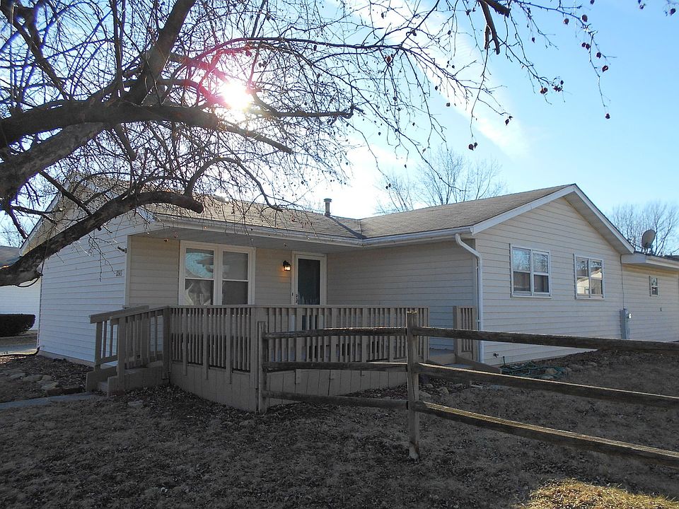 1st image of 1245 Peacock Ln