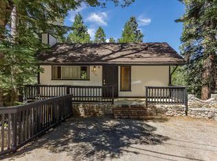 825 Lake View Ln, Twin Peaks, CA 92391