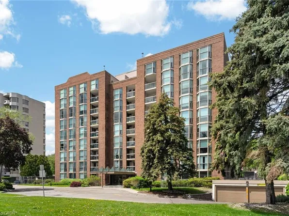 1225 N Shore Blvd E #709, Burlington, ON L7S 1Z6