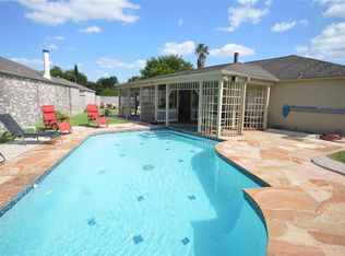 9218 Wellsworth Dr, Houston, TX 77083