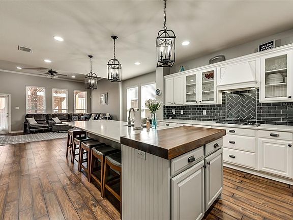 5th image of 1107 Twilight Dr